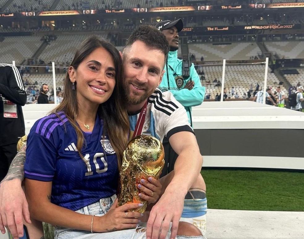namorada do messi